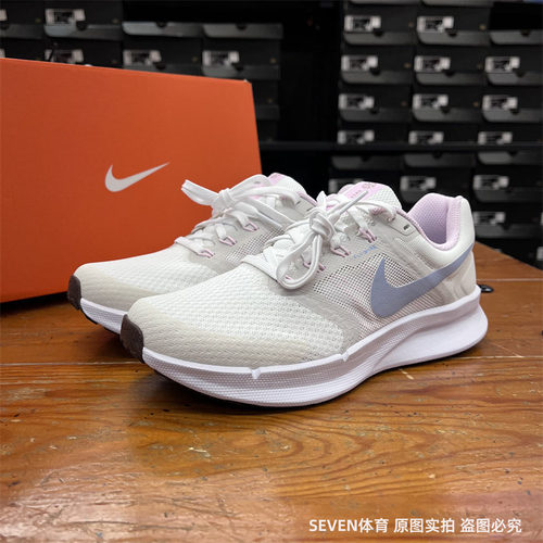 低帮透气跑步鞋Nike/耐克