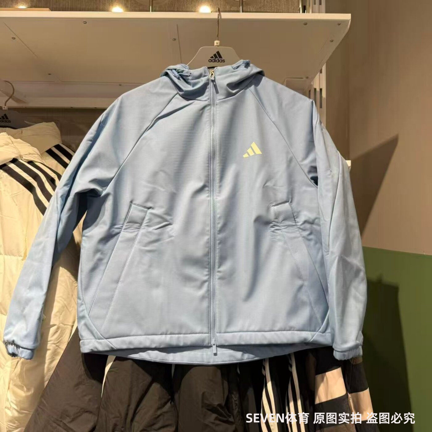 Adidas阿迪达斯外套女25冬新款连帽加绒保暖防风夹克冲锋衣KC0087