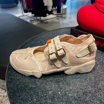 Nike耐克Air Rift 分脚趾鞋金扣休闲忍者鞋女复古凉鞋 IH7346-222
