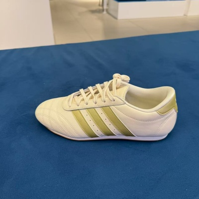 Adidas阿迪达斯女子TAEKWONDO薄底轻便运动休闲跆拳道鞋 JQ0570