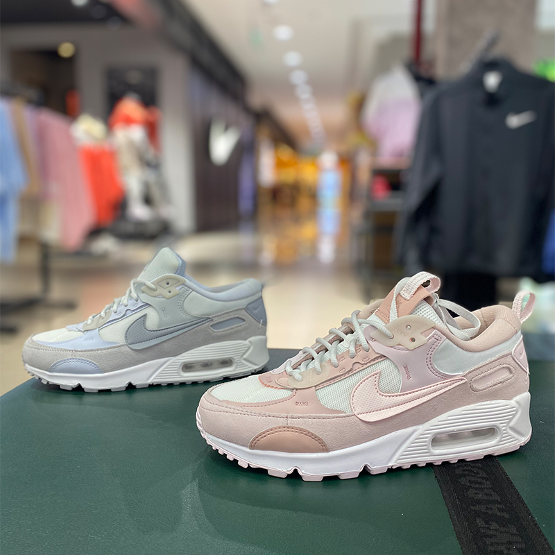 耐克AIRMAX90女运动休闲鞋