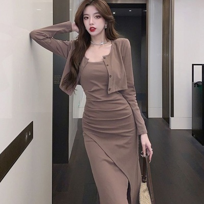 2025秋冬新款御姐两件套感开衫上衣不规则吊带连衣裙时尚休闲套装