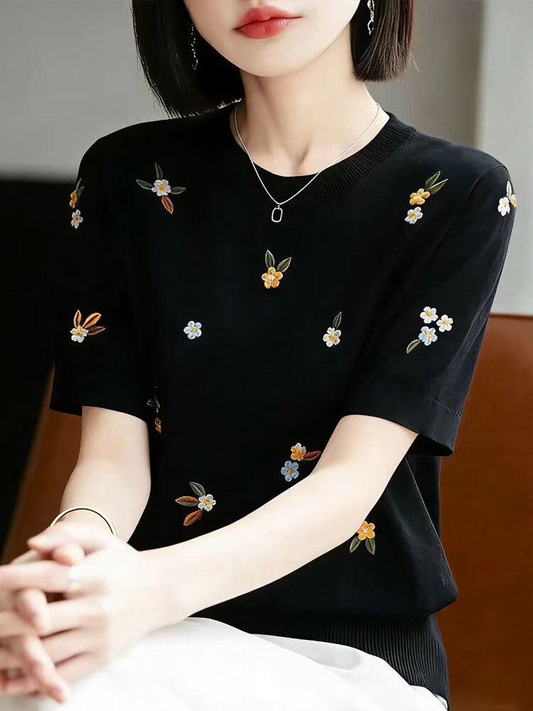 2026新款圆领刺绣黑色短袖t恤女新款夏季洋气设计感小众女款上衣图片