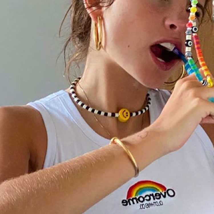 美国小众时髦黑白配笑脸短项链个性高级感锁骨链百搭情侣独特颈链