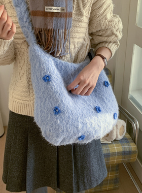 可调节花朵刺绣毛绒托特包女2025秋冬新款大容量通勤托特包斜挎包