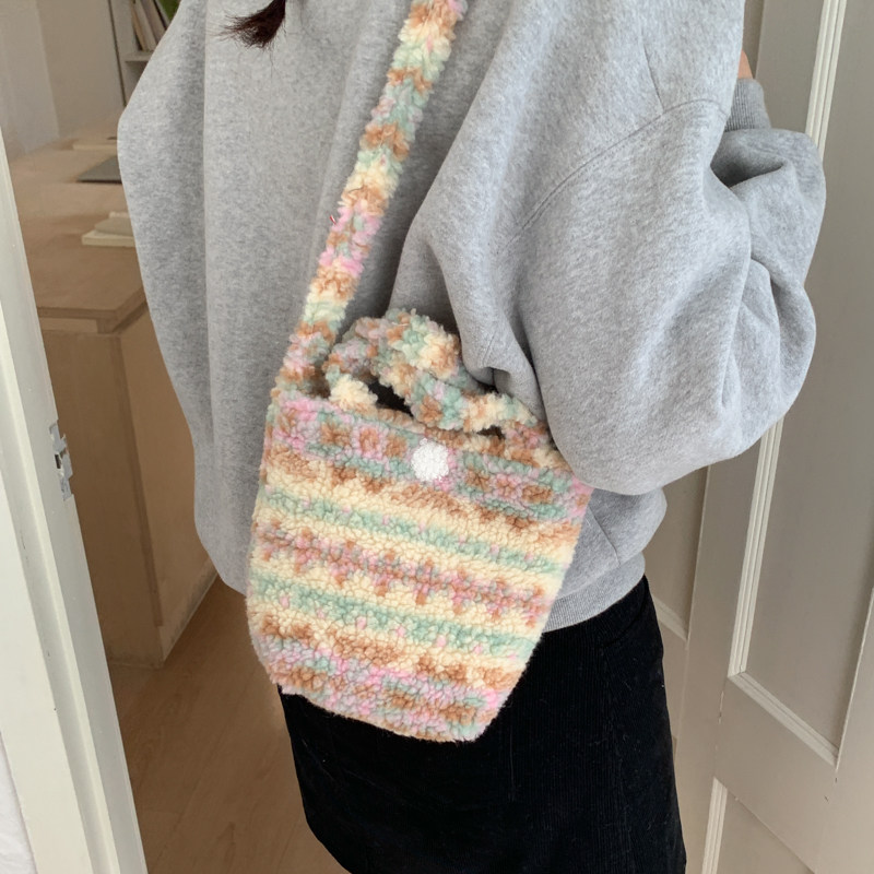 民族风条纹毛呢托特包女2025新款小巧可爱手提斜挎包单肩包水桶包,箱包皮具/热销女包/男包,通用款女包,淘宝优惠券,粉丝福利购,淘宝优惠卷