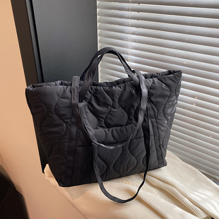 极简女包韩版ins时尚大容量尼龙布绣线手提托特包简约柔软单肩包