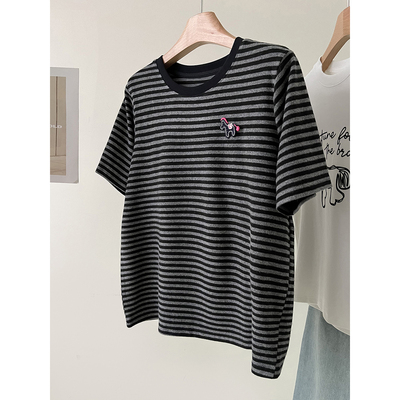 黑灰条纹圆领小马刺绣减龄软糯正肩短袖T恤女春夏内搭打底衫上衣