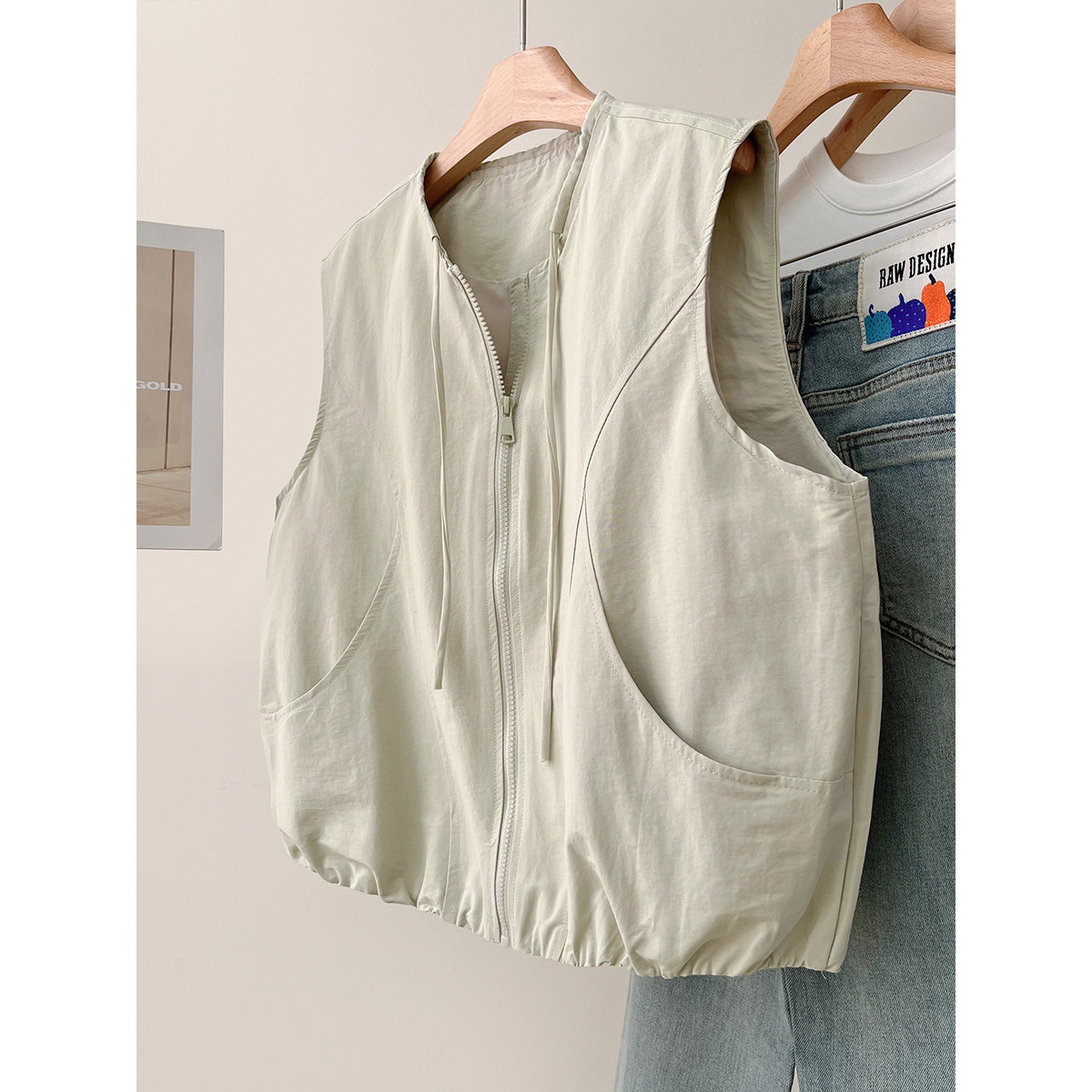 韩版复古简约拉链宽松口袋马甲女早春新款慵懒风叠穿马夹坎肩背心