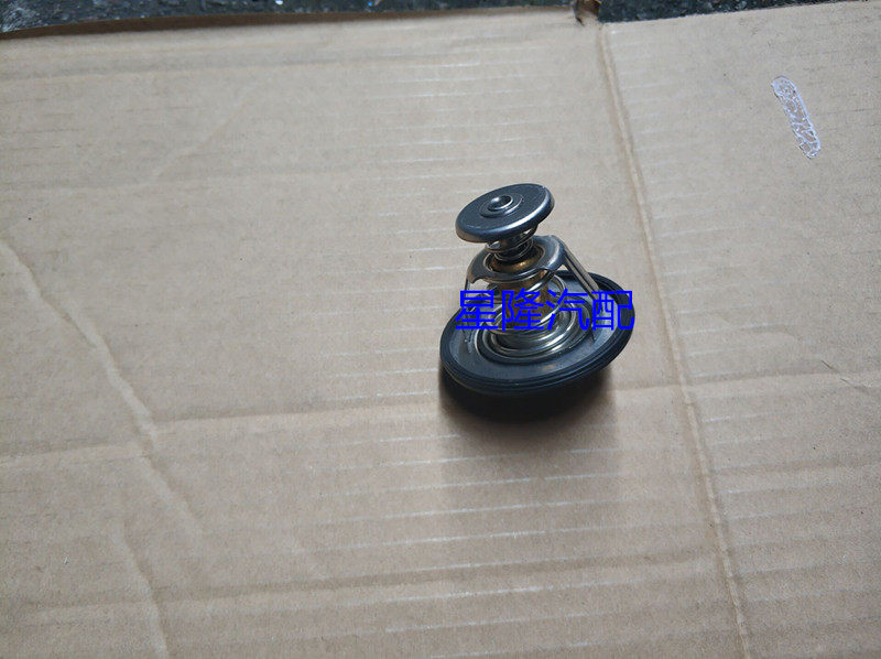 东南V3菱悦4G15 V5 致仕 V6 菱帅 蓝瑟 博朗 DX7 DX3 节温器4A91