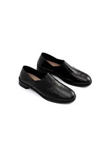 超好走黑色皮质单鞋 复刻 自制 因为太好穿被穿坏 自然而蓝