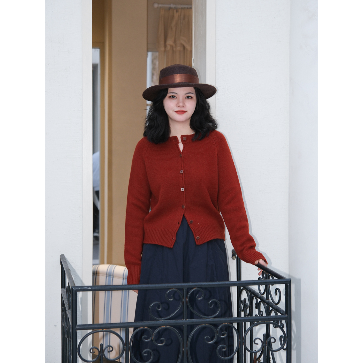 天然羊毛三色简约基础针织开衫