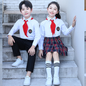 小学生大合唱团演出服比赛红领巾儿童诗歌朗诵校班服幼儿园毕业照
