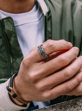 ins欧美潮牌戒指男女复古个性梵文指环单身食指尾戒情侣对戒嘻哈