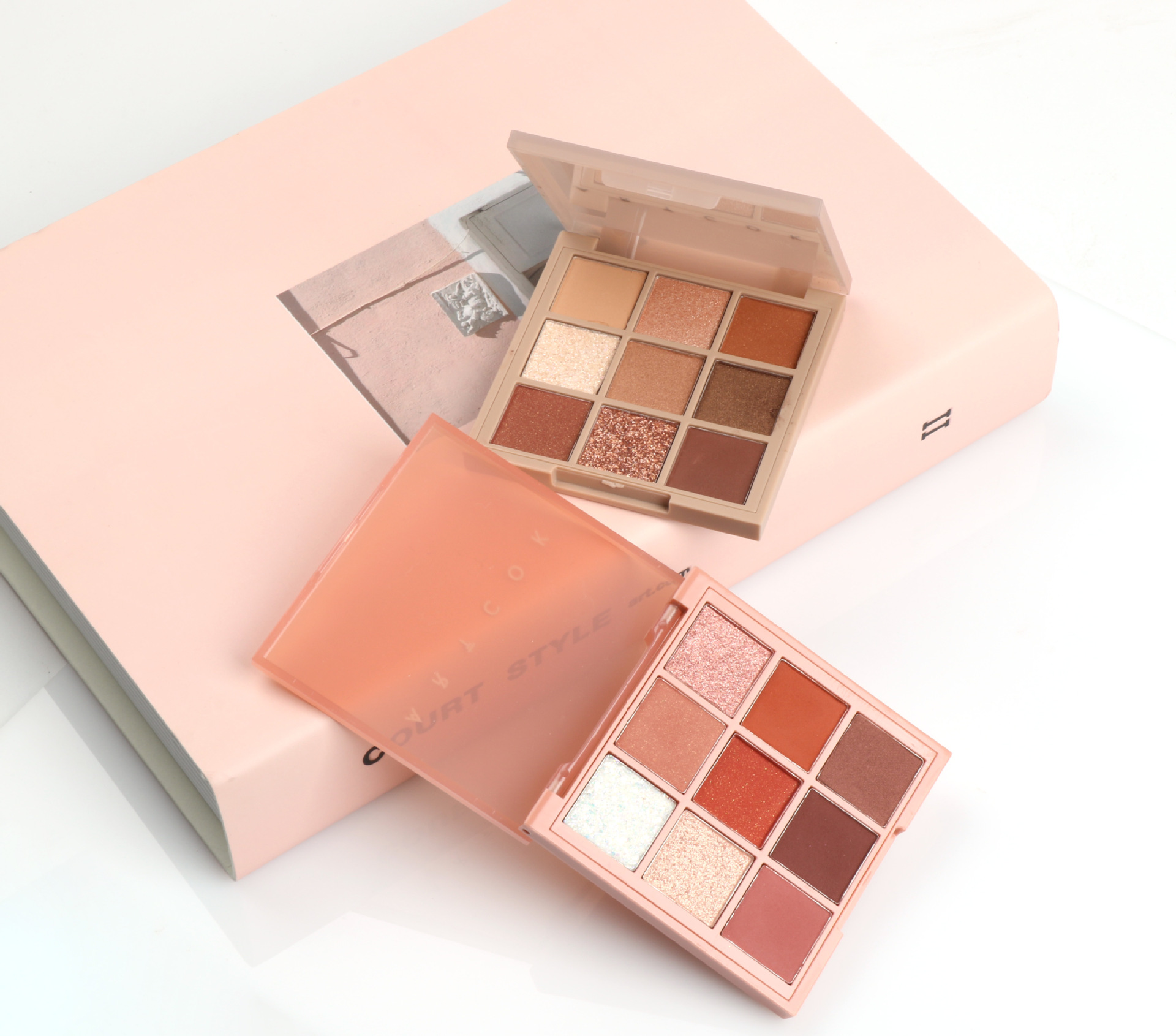 ARTCOK埃客 合作详谈丝绒九色眼影盘珠光亮片大地色眼影盒AC721