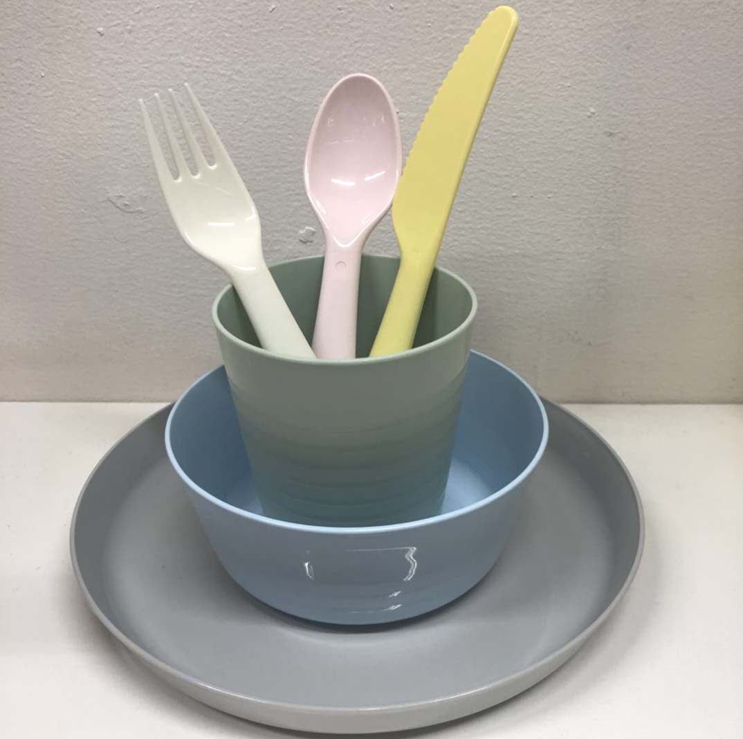 宜家卡拉斯儿童餐具塑料宝宝餐具碗盘杯马卡龙色餐具刀叉勺碗杯