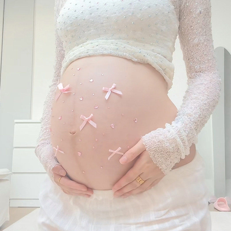 孕妇摄影服装新款蕾丝长袖孕妇艺术写真影楼拍照肚贴道具粉色装饰