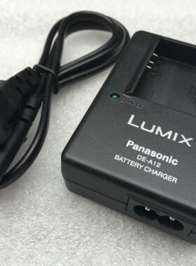 松下DMC-FX100 FX8 FX10 FX50 LX3 S005E电池相机充电器DE-A12