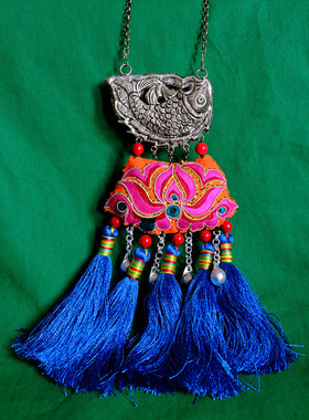 民族风银色鱼形吊坠流苏项链