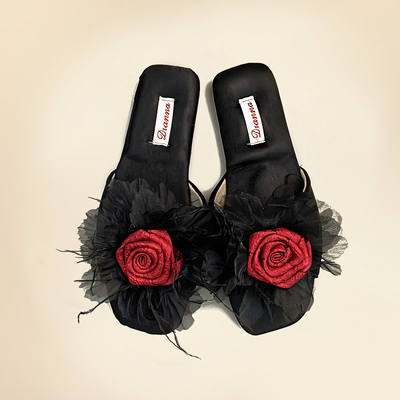女士居家凉拖鞋轻奢缎面舒适玫瑰花贵妇拖鞋一字拖外穿