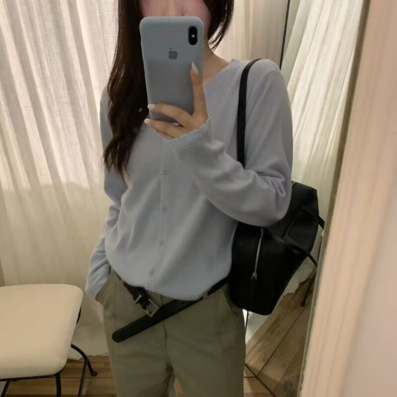 韩系圆领纽扣短款薄针织开衫女