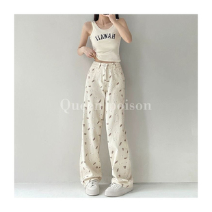 高街设计感小熊印花减龄直筒牛仔裤 潮 女高腰休闲宽松显瘦阔腿长裤