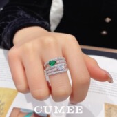 个性 精工设计师款 时尚 CUMEE 轻奢女戒 合成仿真祖母绿戒指.银镀金