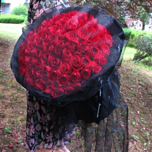 99朵玫瑰花束鲜花速递武汉同城苏州成都合肥西安郑州南昌花店送花