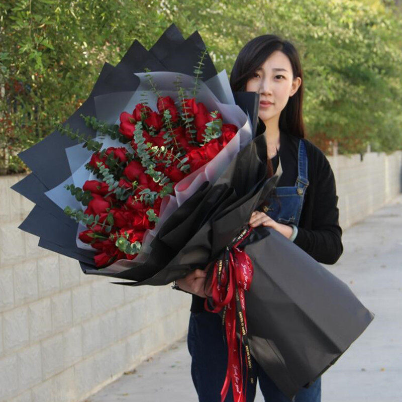 超大99朵红玫瑰花束合肥鲜花速递郑州上海苏州广州北京送女友生日
