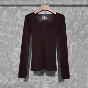 深圳南油扬子纱无缝一体V领打底衫长袖通勤内搭打底百搭针织衫女