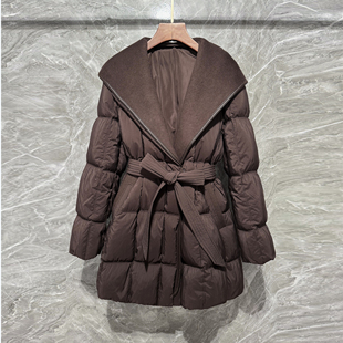 欧洲站2025欧货冬新款大翻领连帽系腰带保暖白鹅绒羽绒服女中长款