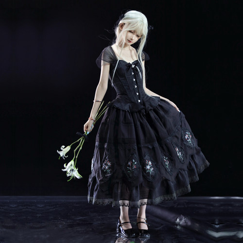 黑百合3.0刺绣罩裙半身裙