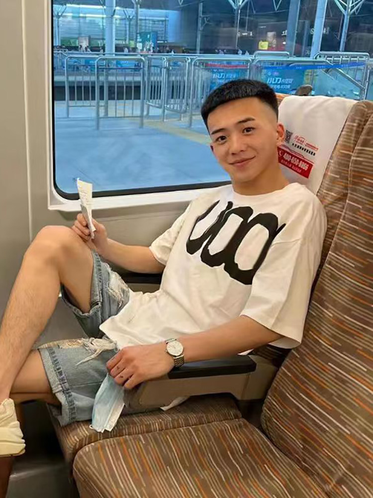 夏季快手网红男士休闲潮牌短袖精神小伙ins印花字母半袖纯棉T恤