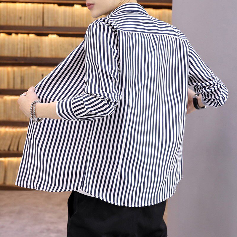 2026年新款男款长袖条纹衬衫男士轻熟风痞帅青少年男生秋装薄衬衣