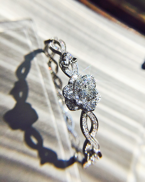 白金满钻莫桑石手链送女友