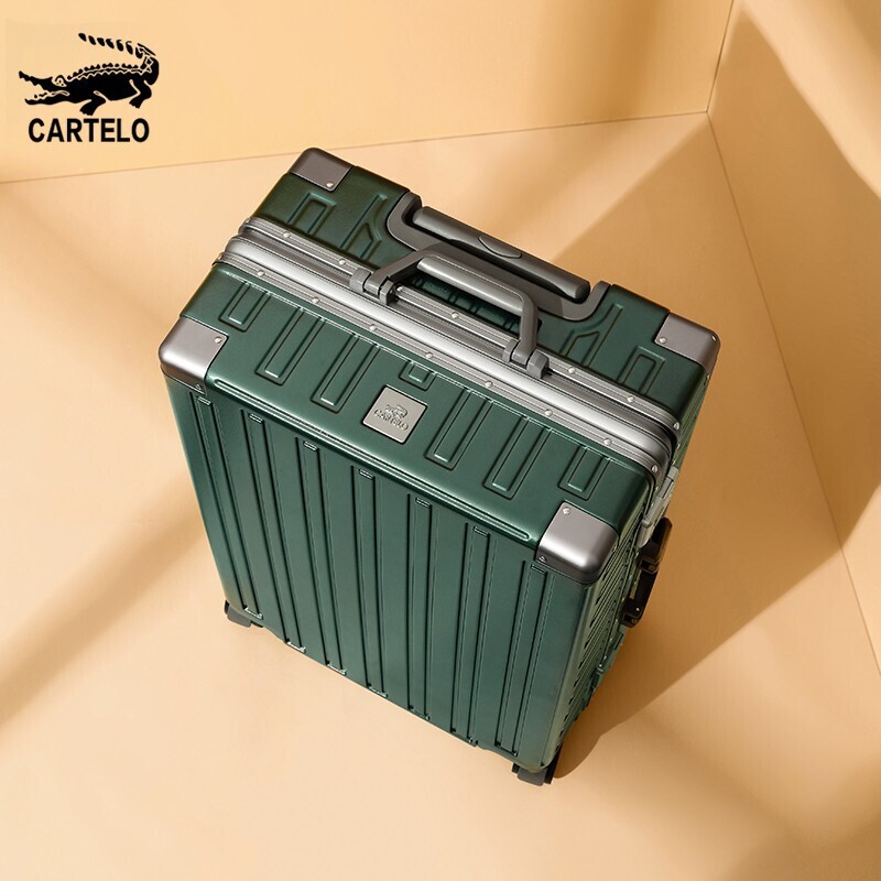 卡帝乐鳄鱼(CARTELO)铝框行李箱拉杆箱万向轮男旅行登机箱大容量使用感如何?