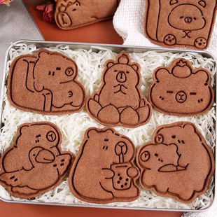 卡皮巴拉水豚卡通饼干模具可爱立体按压曲奇翻糖烘焙咖啡渣香牌模