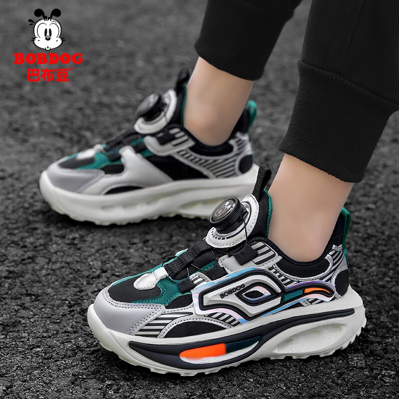 巴布豆童鞋男童鞋子皮面防水新款儿童运动鞋中大童轻便软底跑步鞋