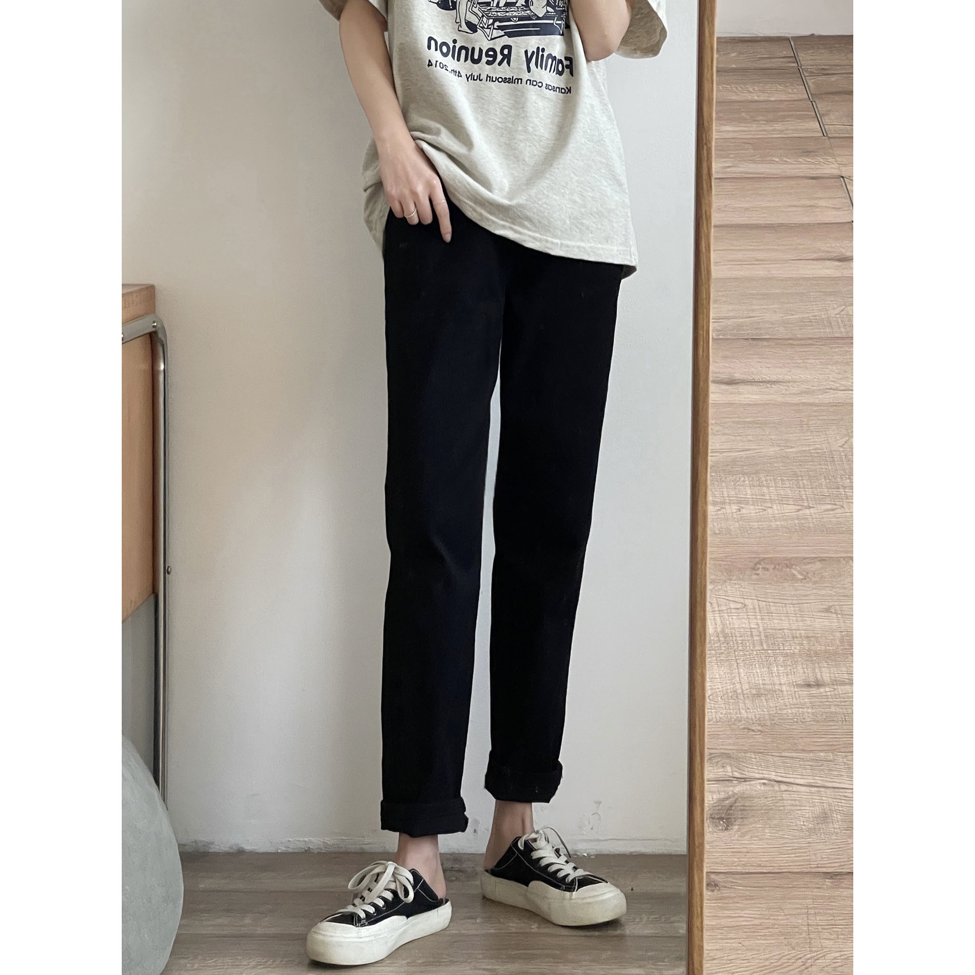 直腿小黑裤2022春季敲好搭弹力显瘦高腰百搭休闲直筒牛仔裤长裤女