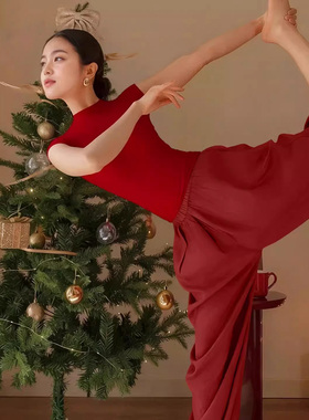 红色瑜伽服女2026新款国风灯笼裤普拉提套装绝美运动背心健身上衣