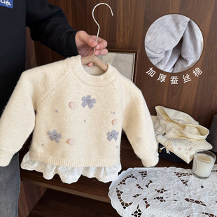 女宝宝洋气拼接蕾丝毛衣女婴儿童冬款女童加厚磨毛德绒针织打底衫