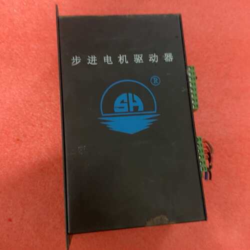 议价四海步进电机驱动器HE20822M，。成色一般，有点可维修