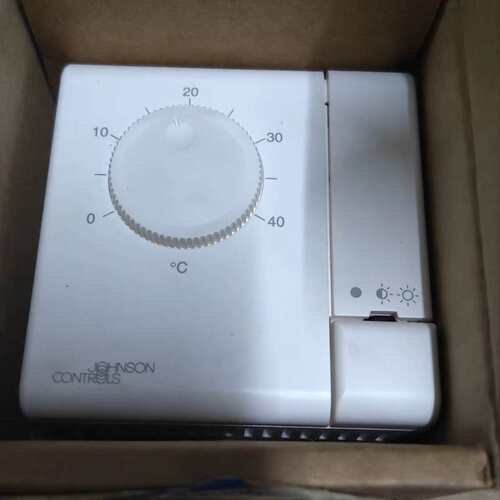 议价Johnson Controls江森自控老款比例积分温控器。可维修