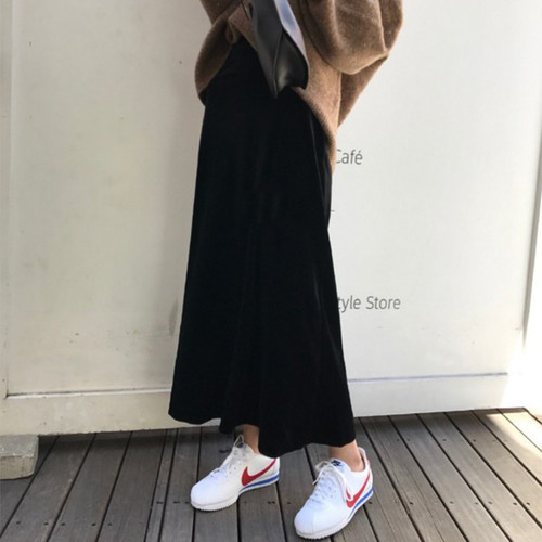 大码显瘦配毛衣金丝绒半身裙新品