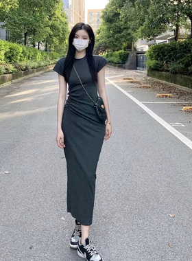 连衣裙女夏小飞袖巨好看掐腰裙子高级感显瘦气质大码简单大方长裙
