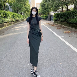 连衣裙女夏小飞袖巨好看掐腰裙子高级感显瘦气质大码简单大方长裙