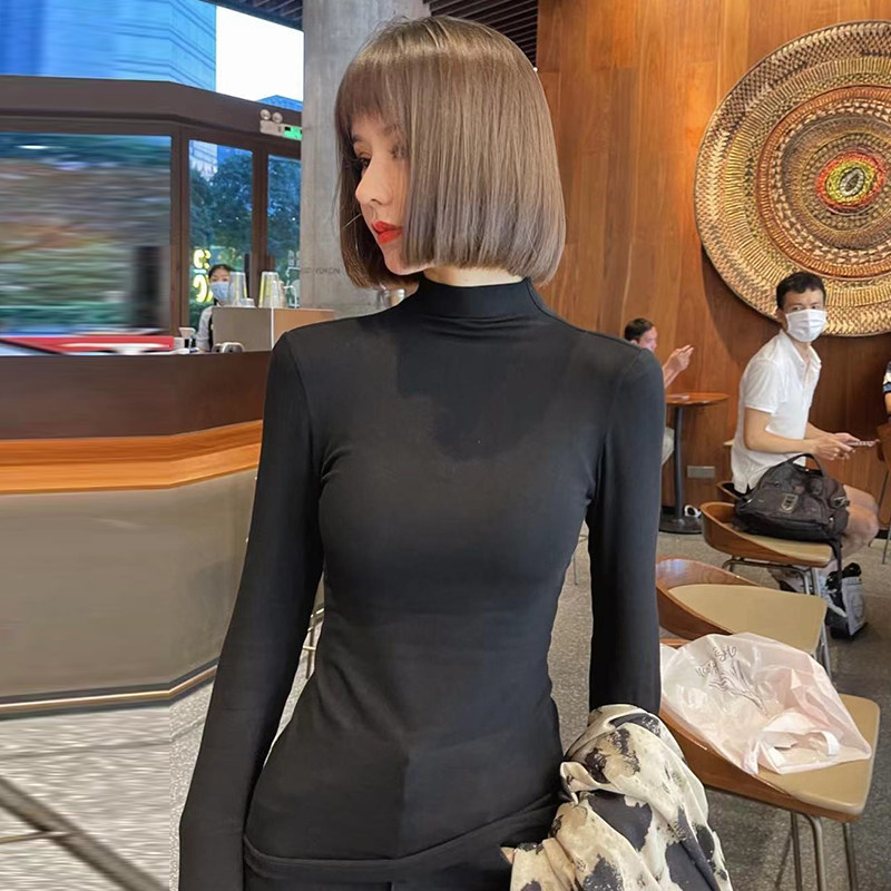 女加绒内搭打底衫秋冬半高领T恤大码自发热保暖加厚黑色性感小衫