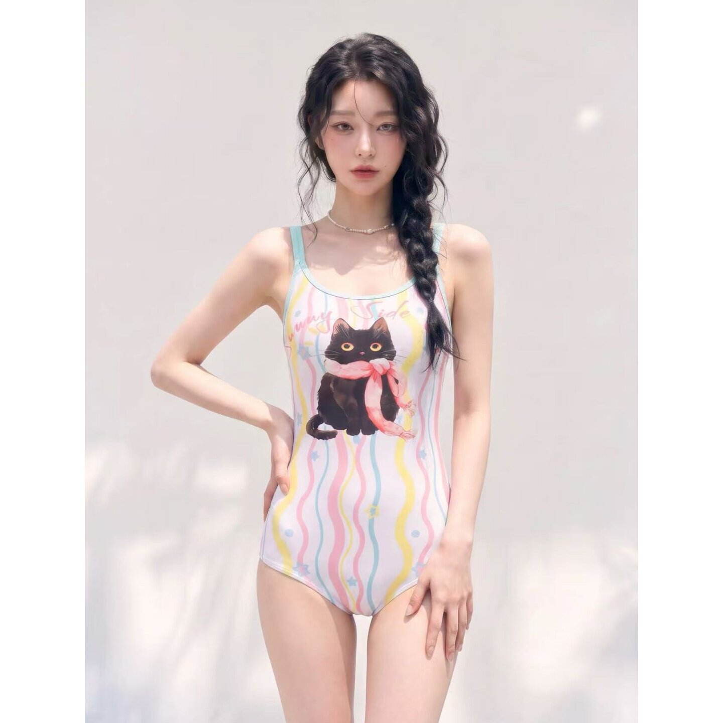可爱卡通猫咪连体泳衣女彩虹条纹吊带游泳衣少女风游泳馆专用