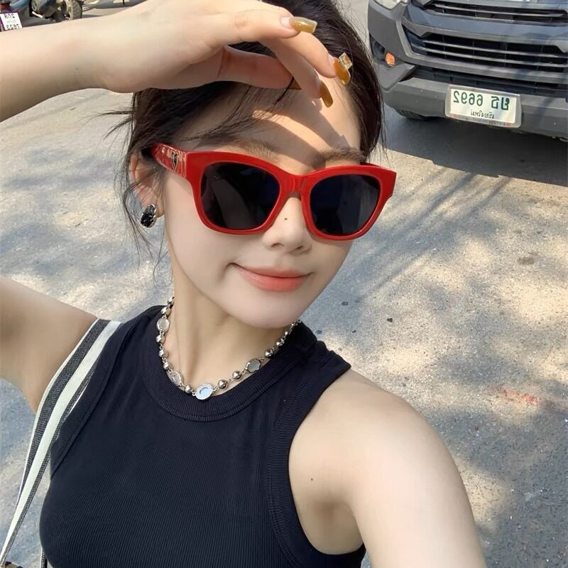 韩版方形复古红色墨镜女辣妹造型拍照级感百搭防紫外线太阳眼镜