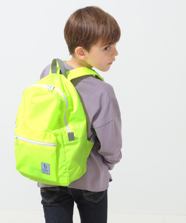 轻量附胸扣幼儿园通勤双肩书包